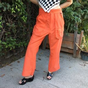 90’s Skiqitue HighWaisted Nylon Sport Pants

” •